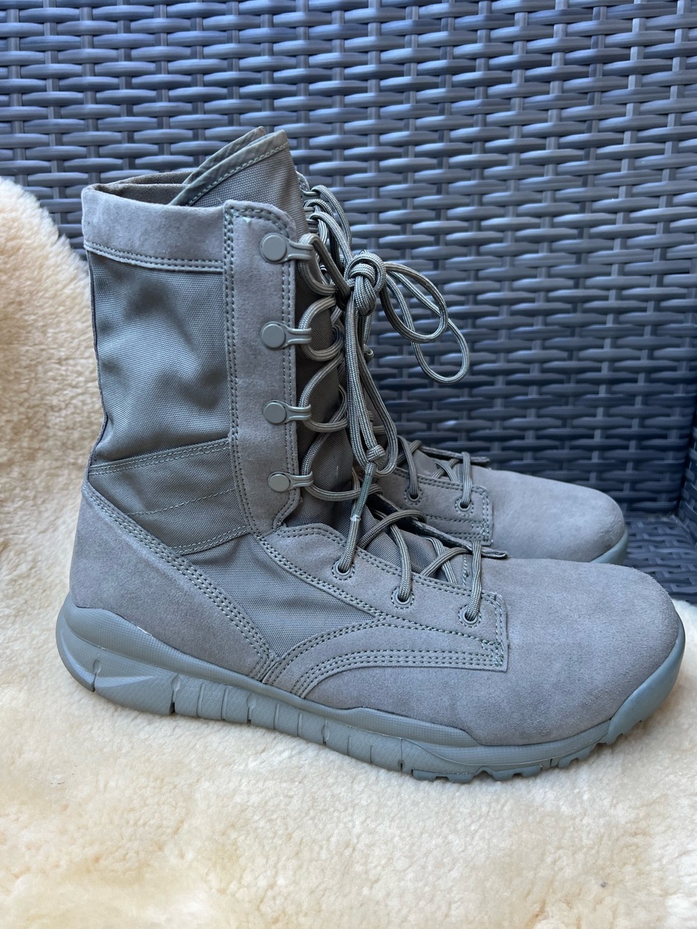 Nike SFB Field Boots Sage Green 479977-300  Men’s Size 11 Military Army Tactical